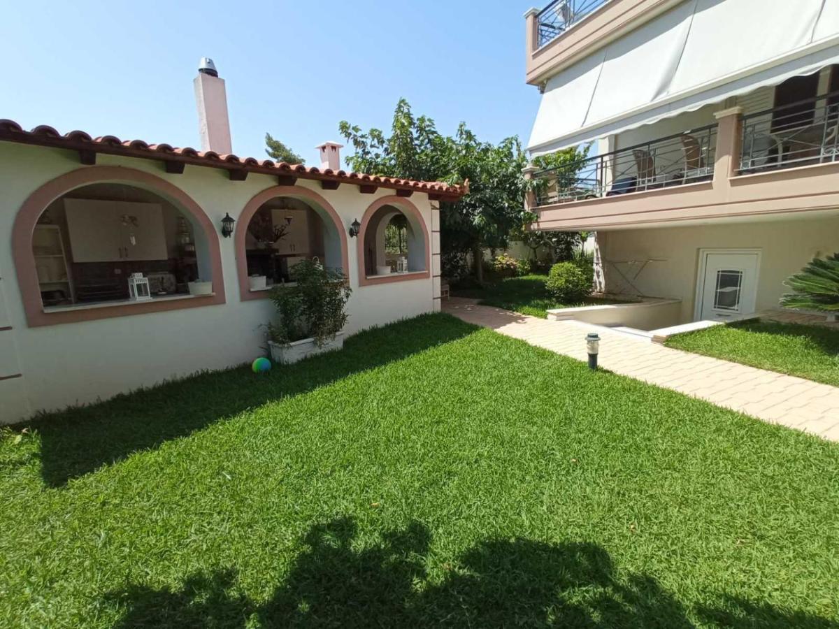Apartmán Flat With Garden Near Sea, Port And Airport Artemida  Exteriér fotografie