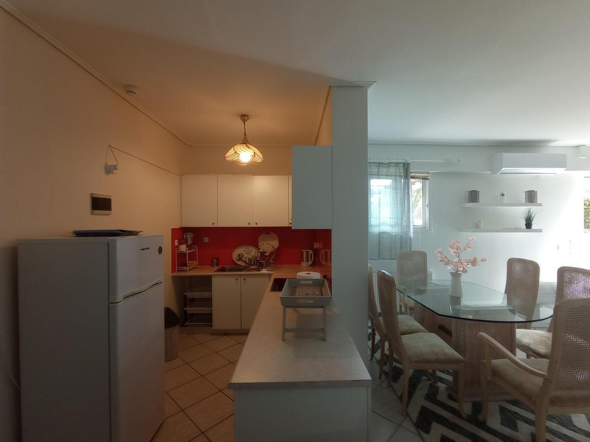 Apartmán Flat With Garden Near Sea, Port And Airport Artemida  Exteriér fotografie